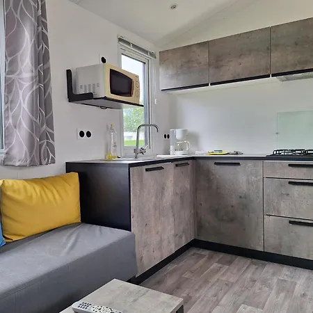 אתר קמפינג Park Zeeberm Commv אוסטדאונקרק